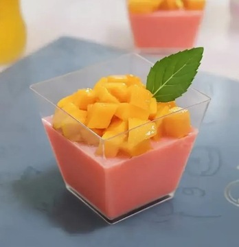 Pojemniki plastikowe na deserki i mini przekąski 200 ml 50szt. fingerfood