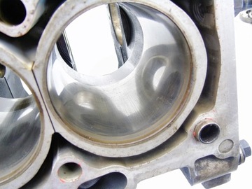 BLOK MOTORU B5244T 2.4 T B VOLVO V70 I II S70 C70 S80 S60 XC70 7431001754