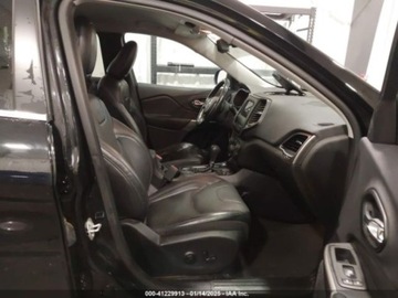 Jeep Cherokee V 2021 Jeep Cherokee 2021r., Latitude LUX, od ubezpieczalni 3.2 Benzyna 271KM, zdjęcie 6