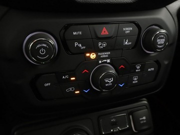 Jeep Renegade SUV 2.0 MultiJet 140KM 2018 Jeep Renegade 4x4 automat navi klima auto kamera i, zdjęcie 26