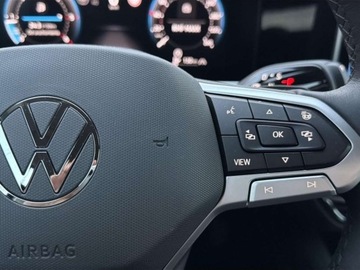 Volkswagen Passat B8 Variant Facelifting 2.0 TDI SCR 150KM 2025 Volkswagen Passat Variant LED Matrix tempomat ACC Digital Cockpit nawi, zdjęcie 15