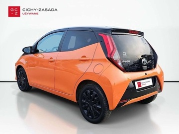 Toyota Aygo II Hatchback 3d Facelifting 1.0 VVT-i 72KM 2019 Toyota Aygo Salon PL, Automat, Kamera, Car Play Benzyna 72KM, zdjęcie 2