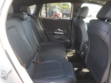 Mercedes GLA II 2021 Mercedes-Benz GLA 250 2021 2.0l 2.0 Benzyna 221KM, zdjęcie 11
