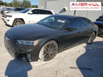 Audi A8 D5 2020 Audi A8 2020, 4.0L, 4x4, L, od ubezpieczalni 4.0 Benzyna 453KM