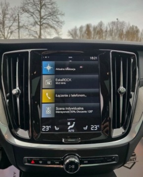 Volvo V60 II  Kombi Plug-in 2.0 T6 Plug-In Hybrid 341KM 2021 Volvo V60 FV 23 BW Panorama Kamery 360 Biala Perla 2.0 Hybryda Plug-in, zdjęcie 27