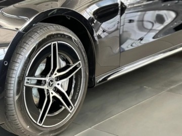 Mercedes Klasa E W214 Sedan 2.0 220d 197KM 2025 E Klasa 220 d 4-Matic AMG 2.0 (197KM) 2025, zdjęcie 6