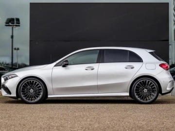 Mercedes Klasa A W177/V177 Hatchback Facelifting 1.3 200 163KM 2025 MERCEDES-BENZ A Klasa 200 AMG Line 1.3 (163KM) 2025, zdjęcie 1