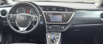 Toyota Auris II 2014 Toyota Auris Toyota Auris 1.8 Hybryda 99KM, zdjęcie 10