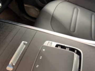 Mercedes Klasa G W465 Terenowy Electric Elektryczny 580 EQ 588KM 2025 MERCEDES-BENZ Klasa G 580 EQ Suv (587 KM) 2025, zdjęcie 14