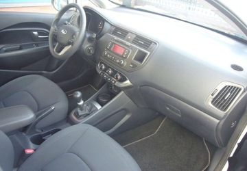 Kia Rio III Hatchback 3d 1.2 DOHC CVVT 85KM 2012 Kia Rio Kia Rio III Salon PL 1.2 Benzyna 86KM, zdjęcie 17