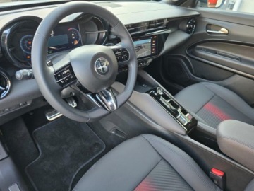 Alfa Romeo Junior SUV 1.2 Hybrid 145KM 2026 ALFA ROMEO Junior Ibrida Suv 1.2 (145KM) 2026, zdjęcie 6