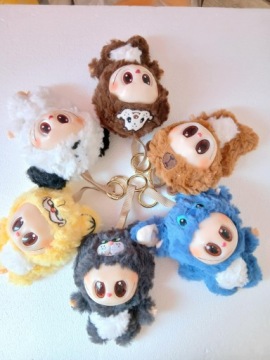 LA-BOBO BRELOK MASKOTKA PLUSZOWA