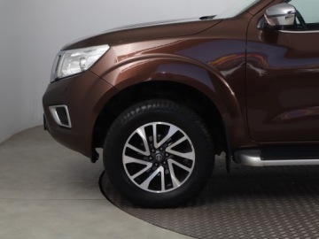Nissan Navara IV Double Cab 2.3 190KM 2015 Nissan Navara 2.3 dCi, Salon Polska, zdjęcie 14