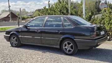 Volkswagen Passat B3 Sedan 1.8 90KM 1990 Volkswagen Passat Pierwszy wlasciciel, Samochod dyskoteka - zobacz zdjecia, zdjęcie 9