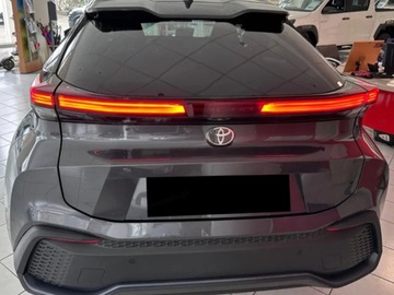 Toyota C-HR II SUV 1.8 Hybrid 140KM 2025 Od ręki - Style 1.8 Hybrid 140KM | Podgrzewane fotele!, zdjęcie 3