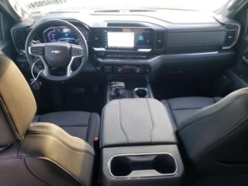 Chevrolet Silverado II 2023 Chevrolet Silverado 2023, 5.3L, 4x4, K1500 LTZ, od ubezpieczalni 5.3 355KM, zdjęcie 6