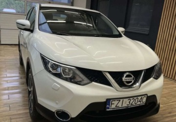 Nissan Qashqai II Crossover 1.2 DIG-T 115KM 2016 Nissan Qashqai gwarancja ZAREJESTROWANY bezwypadkowy LANE ASSIST czuj, zdjęcie 3
