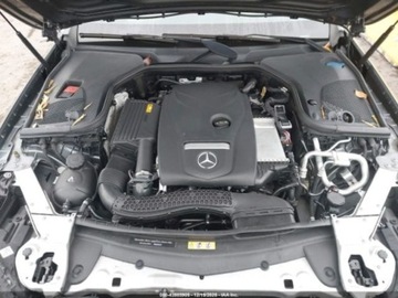 Mercedes Klasa E W213 2019 Mercedes-Benz Klasa E MERCEDES-BENZ E 300 2.0 Benzyna 244KM, zdjęcie 12