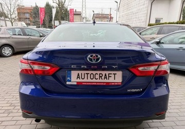Toyota Camry IX Sedan 2.5 Hybrid Dynamic Force 218KM 2020 Toyota Camry Salon Polska, Serwis ASO, Gwarancja 2.5 Hybryda 218KM, zdjęcie 25