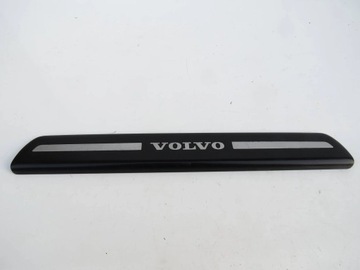 LISTWA OSŁONA NAKŁADKA PROGU PROGOWA 08622671 VOLVO S40 II V50