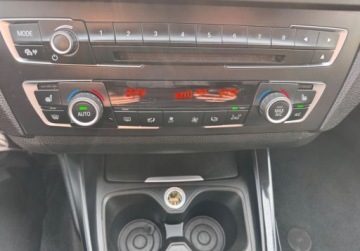 BMW Seria 1 F20-F21 Hatchback 5d Facelifting 2015 118i 136KM 2015 BMW Seria 1 Bezwypadekserwis asoxenonz NiemiecSPORT 1.6 Benzyna 136KM, zdjęcie 14