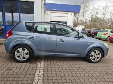 Kia Ceed I Hatchback 1.4 109KM 2007 Kia Ceed Piekna klimatyzacja bez rdzy 1.4 Benzyna 109KM, zdjęcie 7