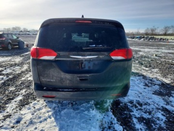 Chrysler Voyager V 2020 Chrysler Voyager 2020 r., 3,6 L LXI 3.6 Benzyna 287KM, zdjęcie 4