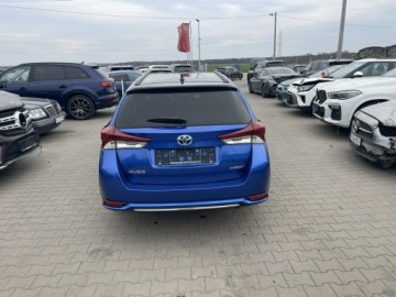 Toyota Auris II Touring Sports Facelifting 1.8 Hybrid 136KM 2018 Toyota Auris Selection Hybryda Kamera Podgrzewanie, zdjęcie 2
