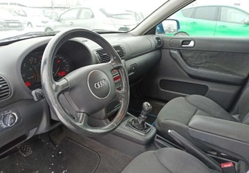 Audi A3 8L Hatchback 1.6 i 102KM 2002 Audi A3 Sportback Audi A3 Sportback 1.6 Benzyna 102KM, zdjęcie 6