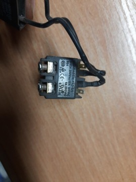 Угловой переключатель MACALLISTER MAG 900C