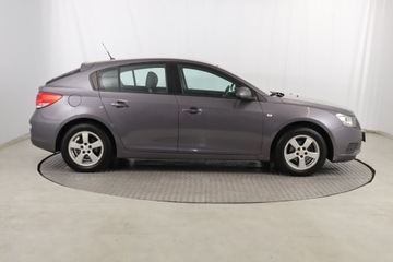 Chevrolet Cruze Hatchback 5d 1.6 16V DOHC 124KM 2011 Chevrolet Cruze 1.6 i 16V, Salon Polska, Klima, zdjęcie 5