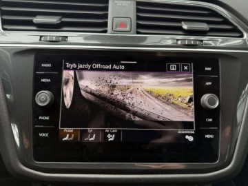 Volkswagen Tiguan II SUV Facelifting 2.0 TDI 150KM 2022 Volkswagen Tiguan 2.0 TDI 150KM 4x4 DSG MATRIX Kamera360 Hak Niski Przebie, zdjęcie 34