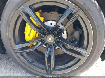 Lamborghini Huracan 2021 Lamborghini Huracan 2021, Evo Coupe, 5.2L od ubezpieczalni 5.2 Benzyna, zdjęcie 7