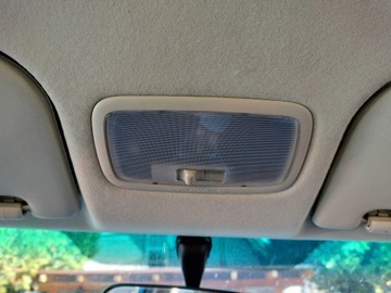HYUNDAI I10 I 07-13 LAMPA OSVĚTLENÍ KABINY POLSTROVÁNÍ