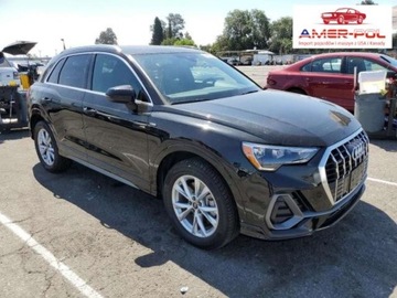 Audi Q3 II 2022 Audi Q3 2022, 2.0L, 4x4, PREMIUM S-LINE, od ubezpieczalni 2.0 Benzyna 228KM
