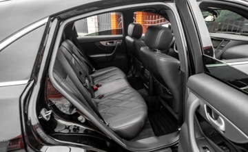 Infiniti FX II Crossover 3.0d V6 238KM 2011 Infiniti FX S 3.0d 238ps Navi Bose Bixenon 4x4 Szyberdach Radar Szwajcaria, zdjęcie 21
