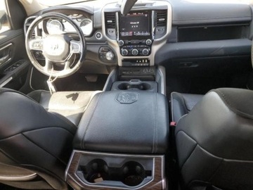 RAM 1500 2019r., Laramie, od ubezpieczalni 5.7 Benzyna 395KM, zdjęcie 7