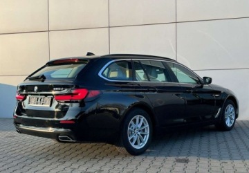BMW Seria 5 G30-G31 Touring Facelifting 2.0 520d 190KM 2022 BMW Seria 5 xDrive Jasna Skora Virtual Led Navi Kamera FV23, zdjęcie 6