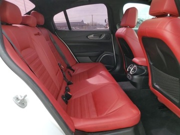 Alfa Romeo Giulia II Sedan Facelifting 2.0 Turbo 280KM 2022 Alfa Romeo Giulia 2022 2.0l 2.0 Benzyna 280KM, zdjęcie 10