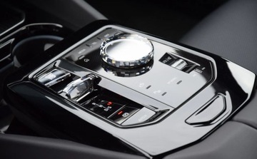 BMW Seria 5 G90-91 2023 BMW Seria 5 520i 190km M Pakiet Brooklyn Salon PL VAT23 Dostepny od reki, zdjęcie 12