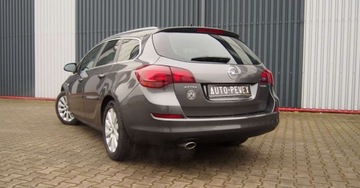 Opel Astra J Sports Tourer 1.6 Turbo ECOTEC 180KM 2011 Opel Astra 1,6TurboBenzyna NAVI Ksenon Alu 17 Niski Udokumentowany Przebieg, zdjęcie 1