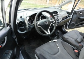 Honda Jazz III 1.4 i-VTEC 100KM 2010 Honda Jazz KLIMATRONIK 1,4 sliczna sprawna zarejestrowana 1wlascicielka, zdjęcie 12