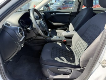 Audi A3 8V Hatchback 3d 1.2 TFSI 105KM 2014 Audi A3 Sportback 1.2 16V TSI 105KM 2014 Navi,, zdjęcie 11