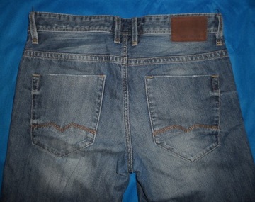 Hugo Boss Orange 24 Jeans Spodenki Męskie Regular Fit 33