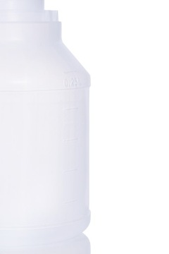 Бутылка 250 мл с крышкой из полиэтилена высокой плотности.