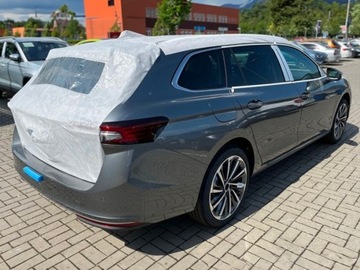 Skoda Superb IV Kombi 2.0 TSI 265KM 2025 SKODA Superb L&amp;K 2.0 TSI DSG 4x4 Combi 265KM 2025, zdjęcie 3