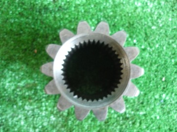 Звездочка Massey Ferguson 3582194M1 б/у