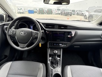 Toyota Corolla XI Sedan Facelifting 1,33 Dual VVT-i 99KM 2018 Toyota Auris 1.33 VVT-i Active II (2012-) 1.33 VVT, zdjęcie 7