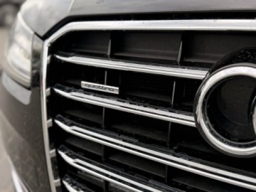 Audi A8 D4 Sedan Facelifting 4.0 TFSI 435KM 2014 Audi A8 A8 L Quattro 4.0 benzyna Japonia 4.0 Benzyna 435KM, zdjęcie 20