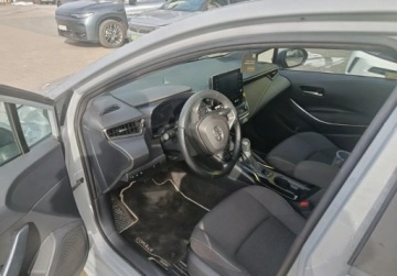 Toyota Corolla XII Hatchback 1.8 Hybrid 122KM 2022 Toyota Corolla Pierwszy wlasciciel. Salon Polska 1.8 Hybryda 122KM, zdjęcie 5